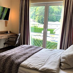 Deluxe Zimmer mit Kingsize-Bett